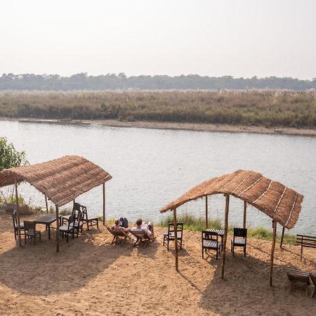 Отель Jungle Wildlife Camp Саураха Экстерьер фото