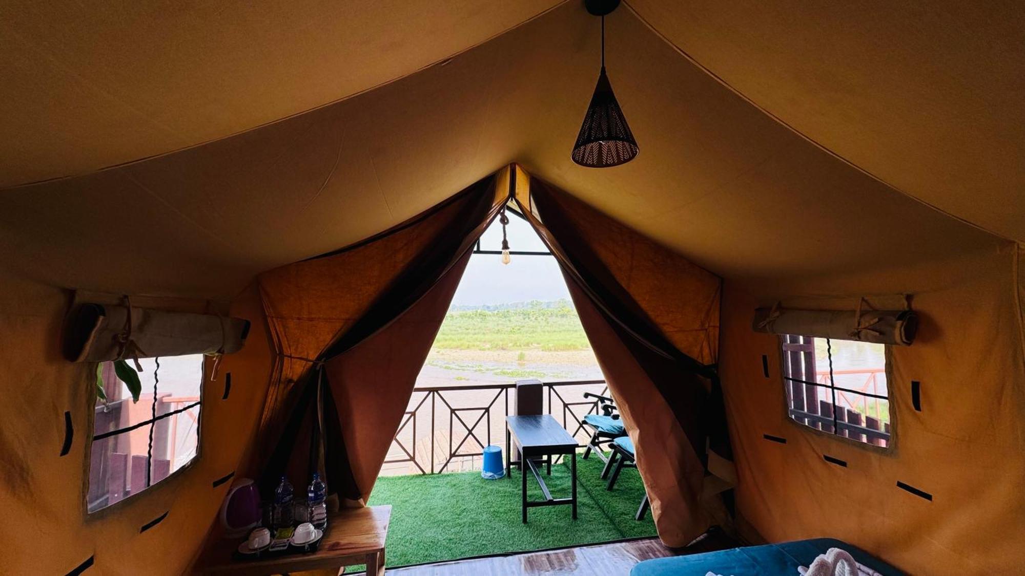 Отель Jungle Wildlife Camp Саураха Экстерьер фото