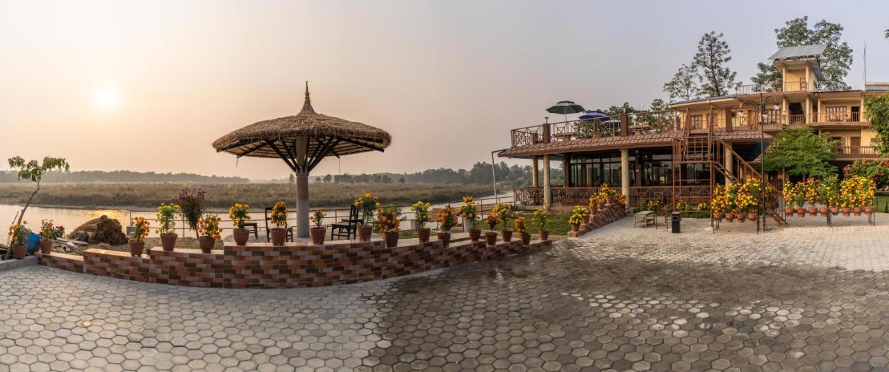 Отель Jungle Wildlife Camp Саураха Экстерьер фото