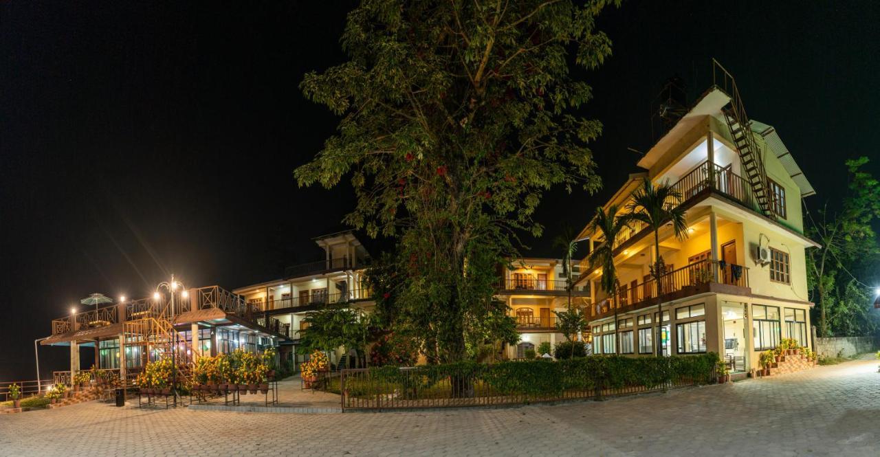 Отель Jungle Wildlife Camp Саураха Экстерьер фото