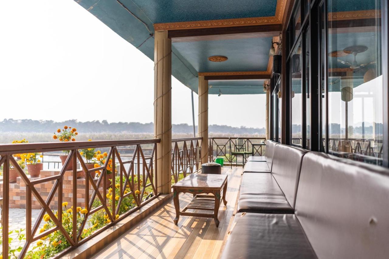 Отель Jungle Wildlife Camp Саураха Экстерьер фото
